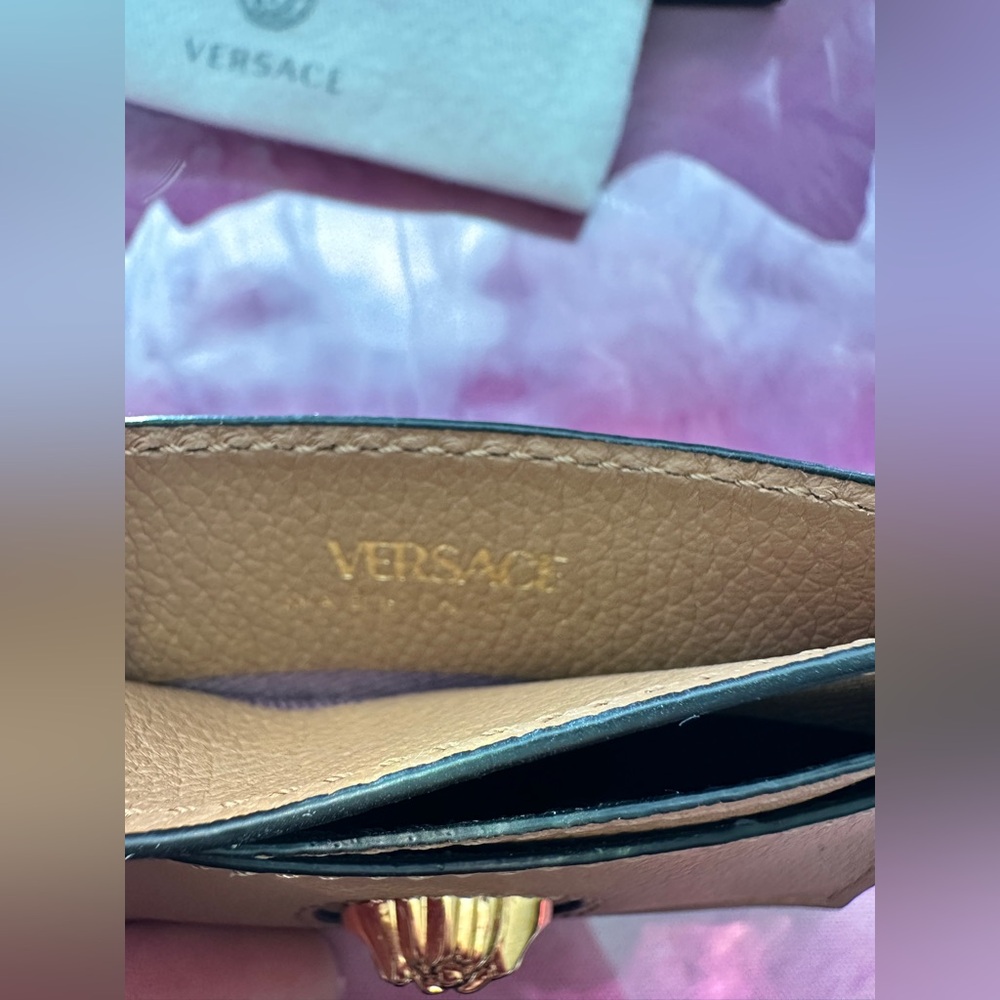 Versace La Medusa Card Case (NWOT; Tan/Gold) - Picture 5 of 10